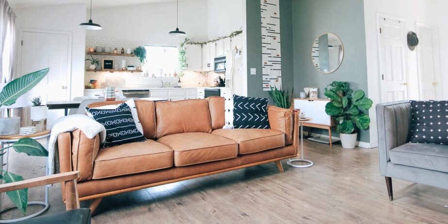 Three Bedrooms Room Luxurious Apartments